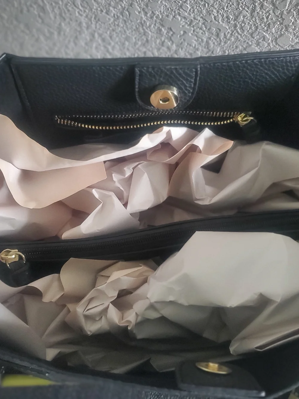 Steve Madden Black Pebbled Leather Crossbody with Gold Logo Plate